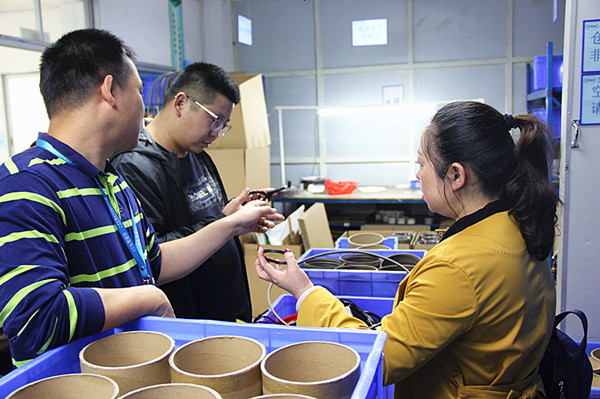 愛(ài)密特密封件公司